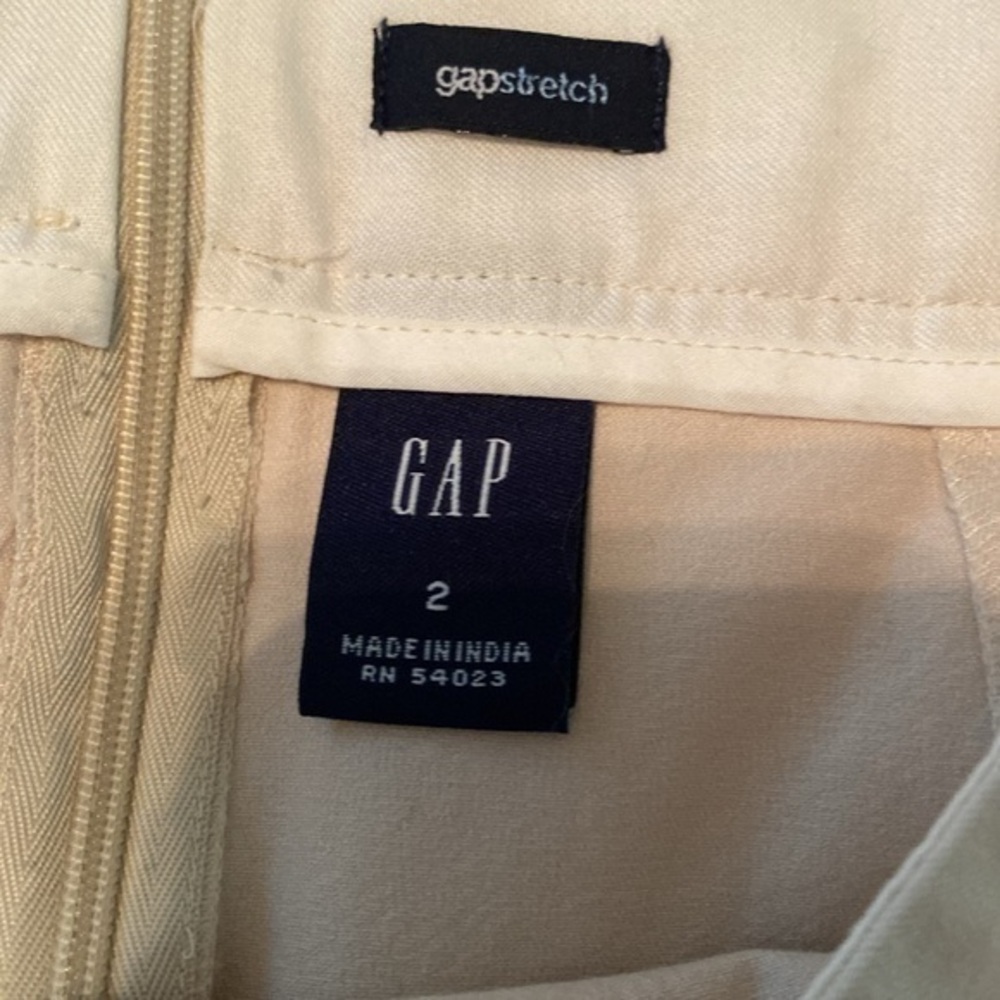 Gap beige skirt size‎ 2 zippered back cotton spandex 23” length - Picture 3 of 4